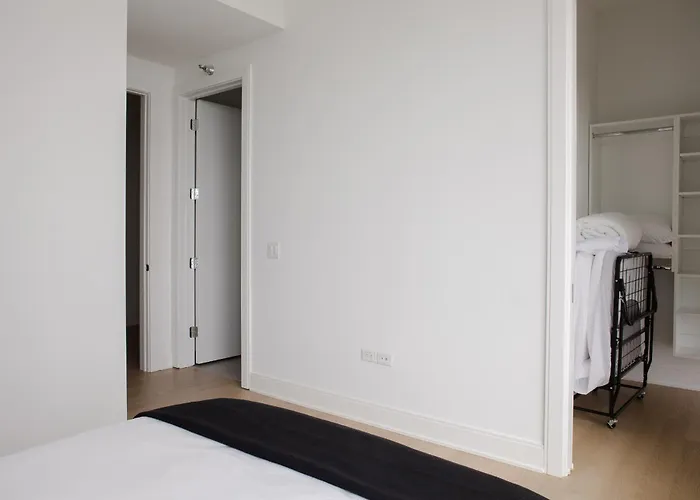 Premier Penthouses And With Captivating Views Of Millennium Park *