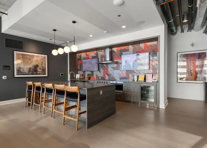 Premier Penthouses And With Captivating Views Of Millennium Park Apartment *