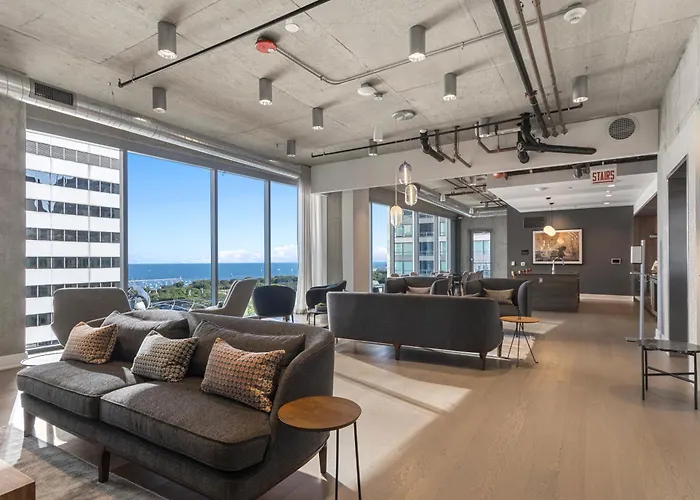 Premier Penthouses And With Captivating Views Of Millennium Park Apartment *