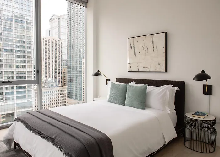Premier Penthouses And With Captivating Views Of Millennium Park *
