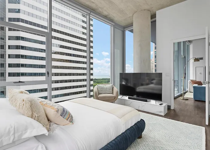 Premier Penthouses And With Captivating Views Of Millennium Park Apartment